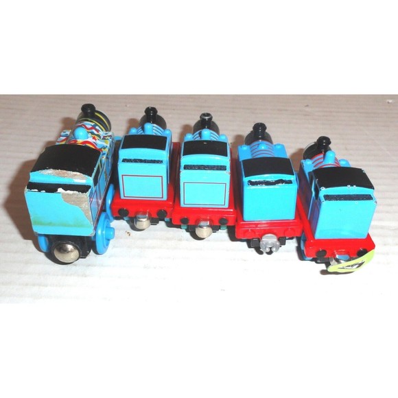 Lot of 5 Thomas The Train Tank Engines Wooden, Metal & Plastic (2002, 2009,2013) - Picture 2 of 9